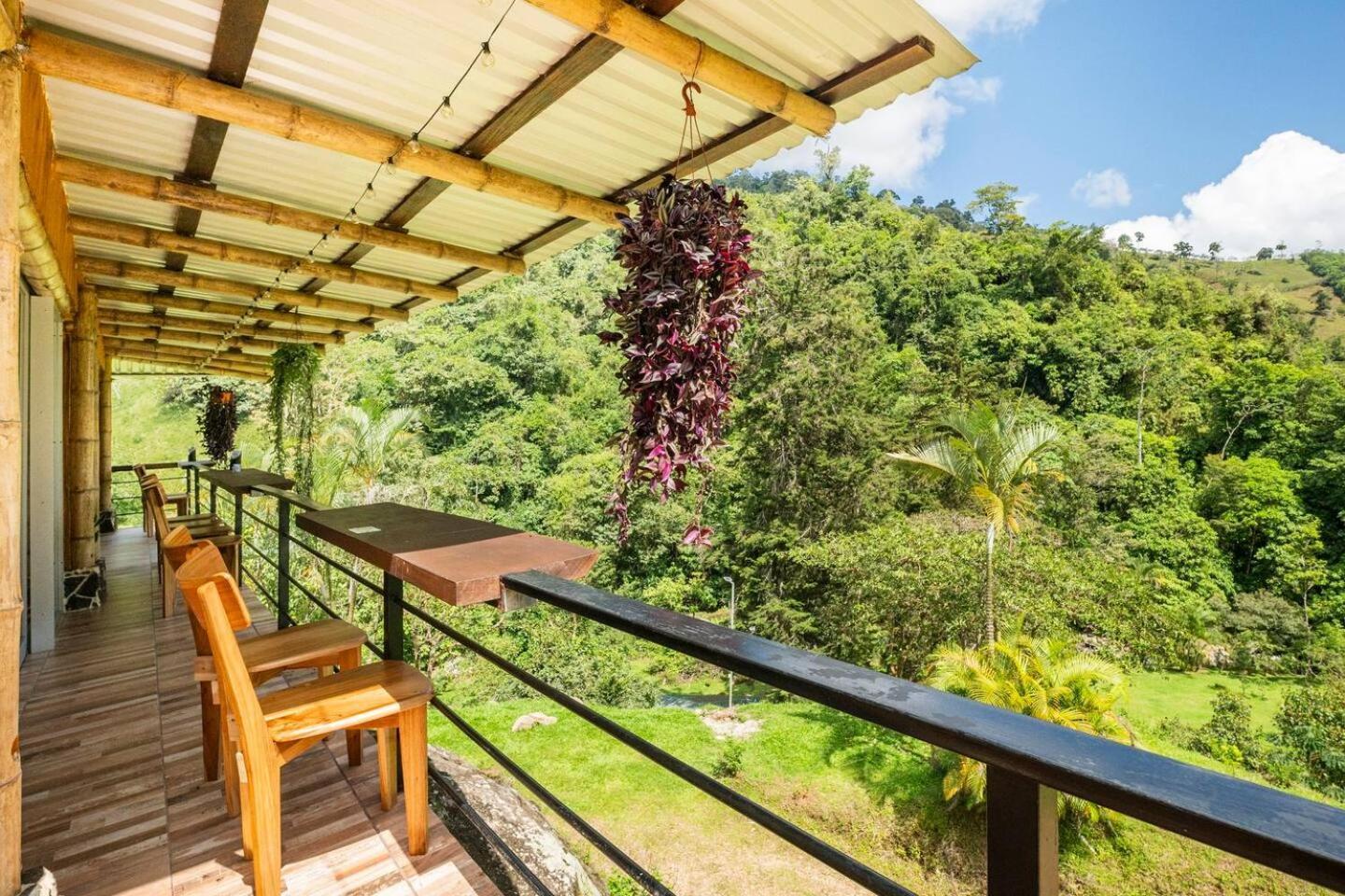 Hotel Rivel - Restaurant & Nature Retreat Turrialba Dış mekan fotoğraf