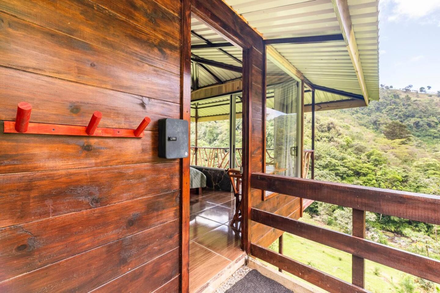 Hotel Rivel - Restaurant & Nature Retreat Turrialba Dış mekan fotoğraf