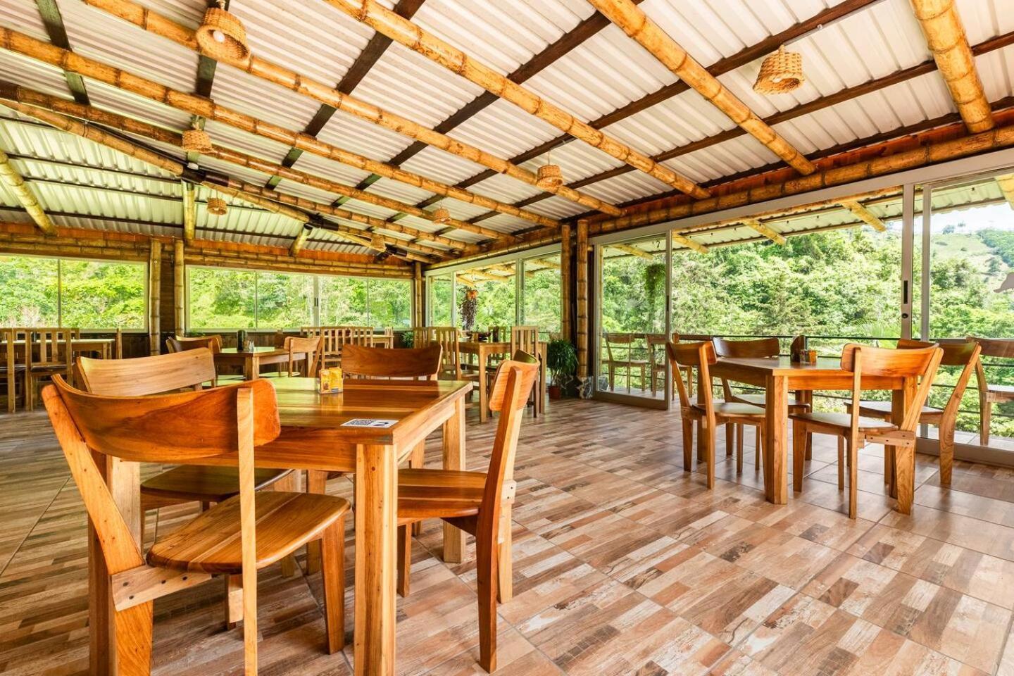 Hotel Rivel - Restaurant & Nature Retreat Turrialba Dış mekan fotoğraf