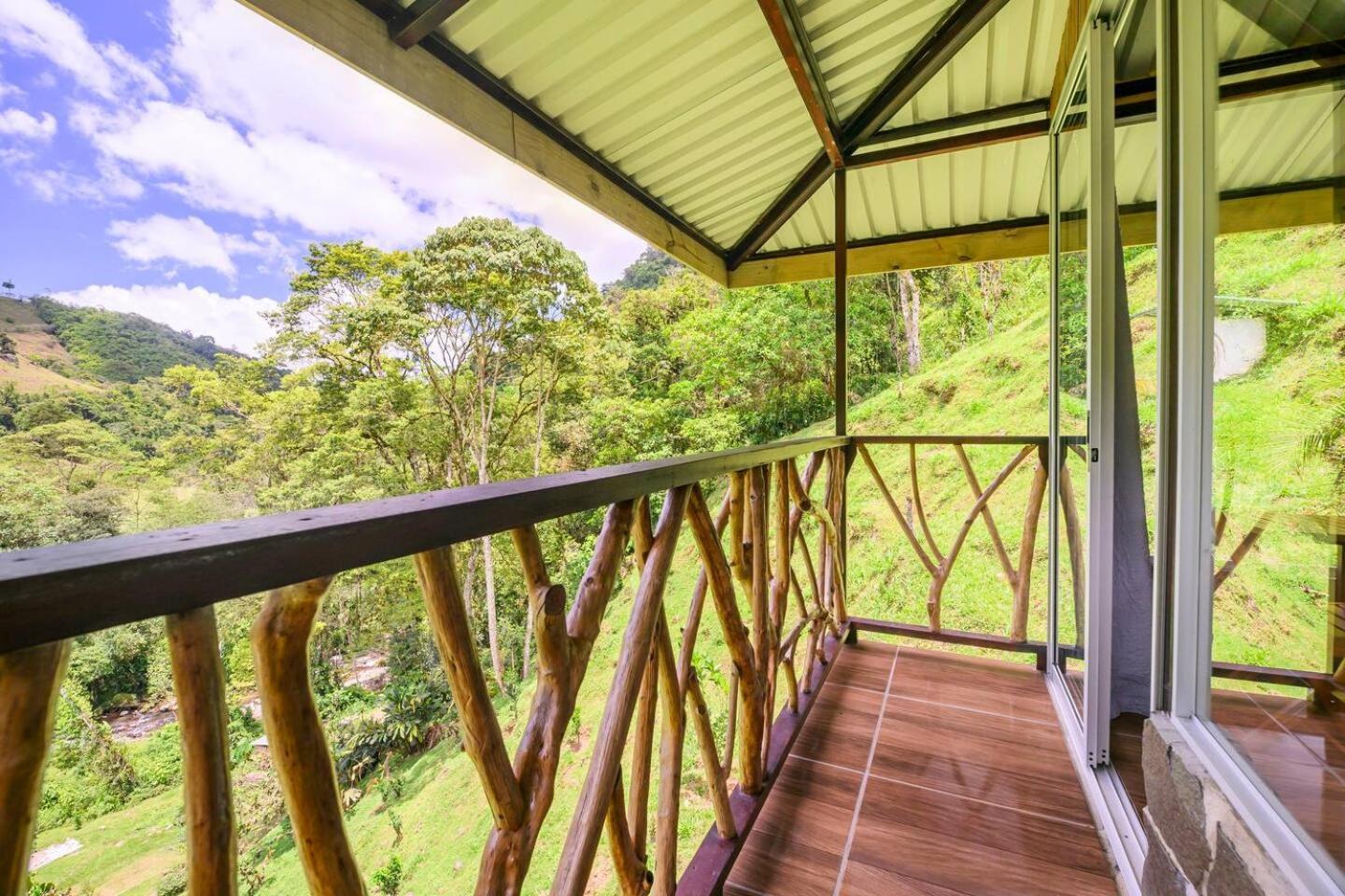 Hotel Rivel - Restaurant & Nature Retreat Turrialba Dış mekan fotoğraf